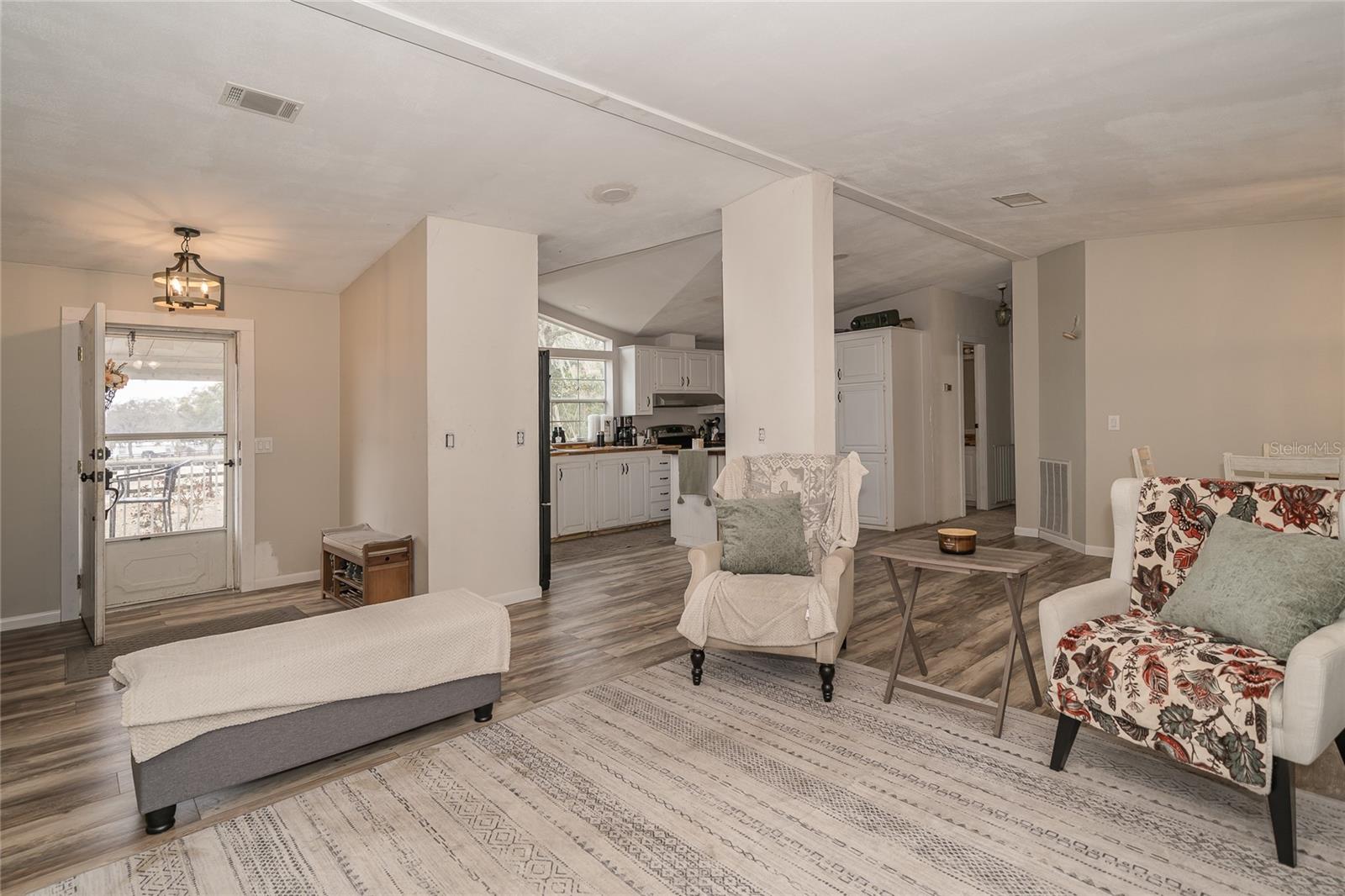 Image 7 of 76 For 8540 Boyt Road