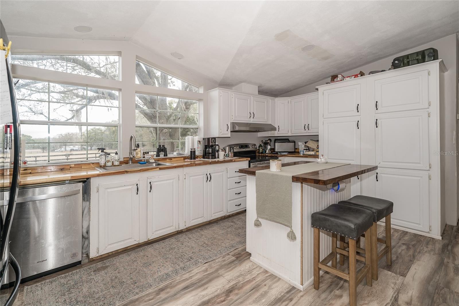 Image 8 of 76 For 8540 Boyt Road