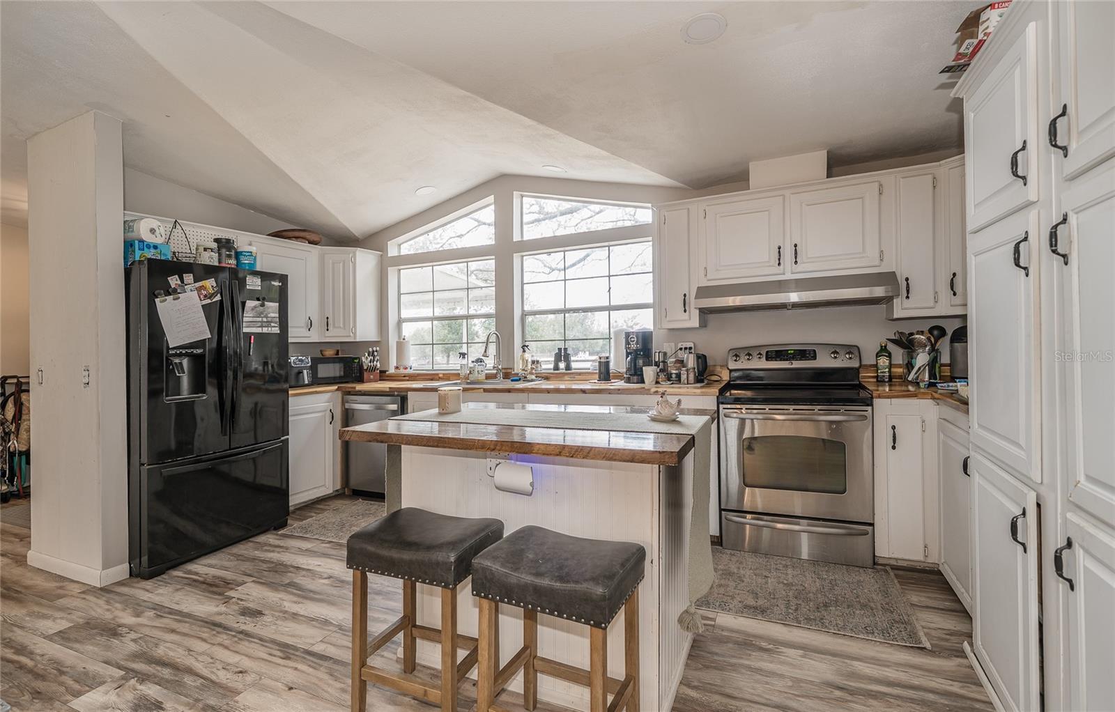 Image 9 of 76 For 8540 Boyt Road