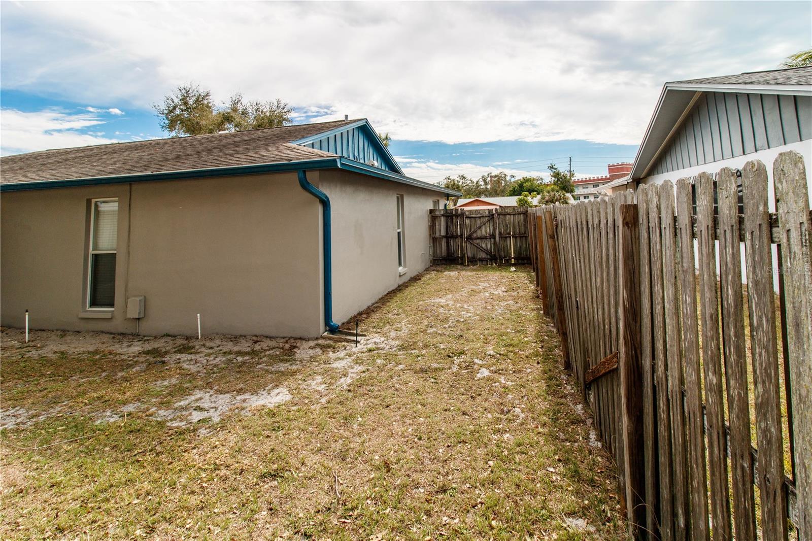 Image 28 of 51 For 2342 Willow Tree Trail