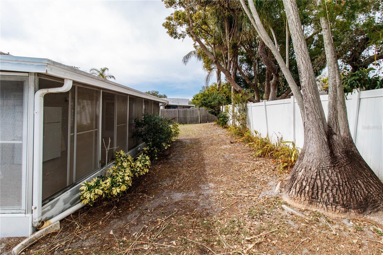 Image 46 of 51 For 2342 Willow Tree Trail