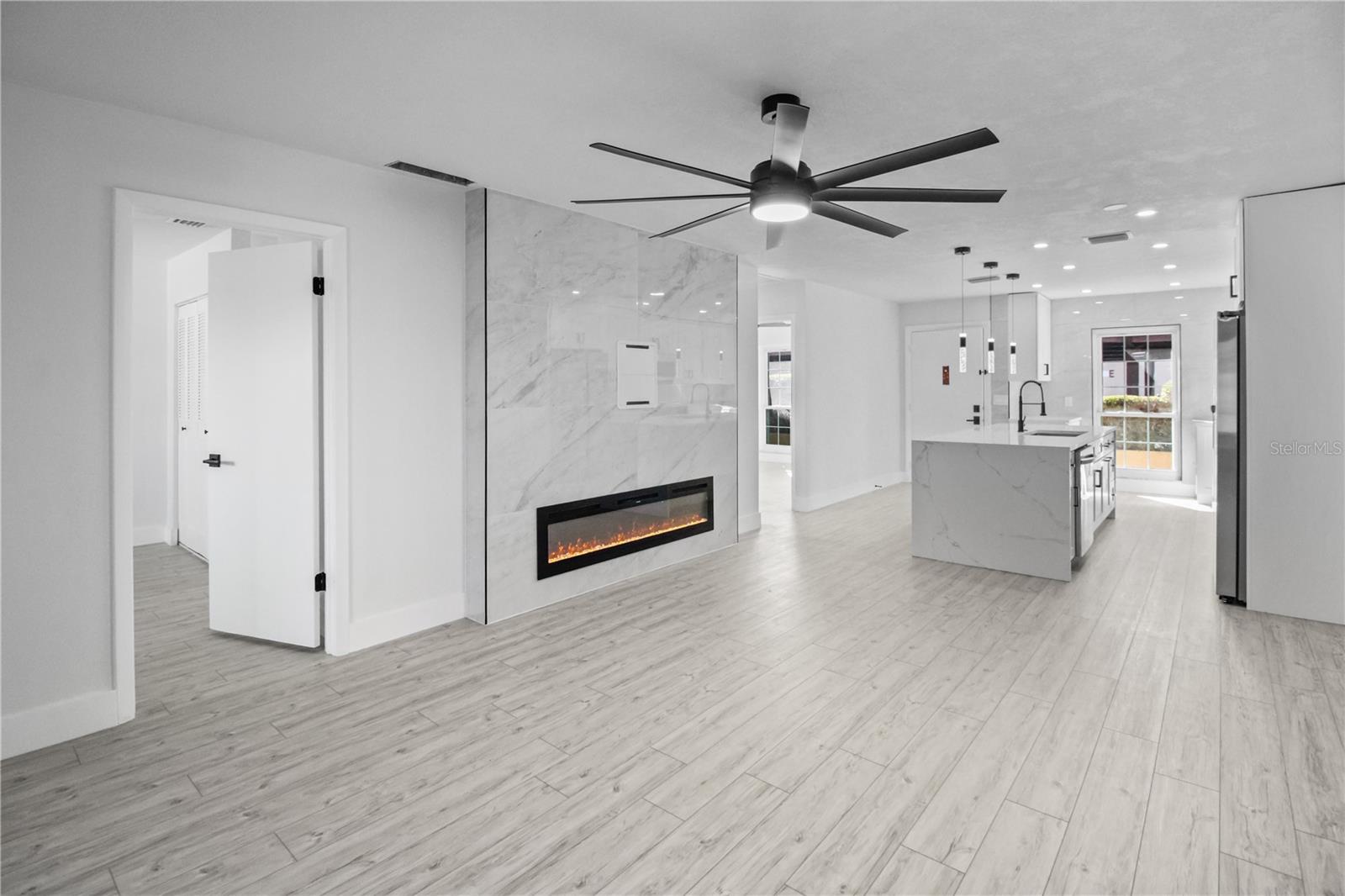 Image 13 of 29 For 7200 Ulmerton Road C3