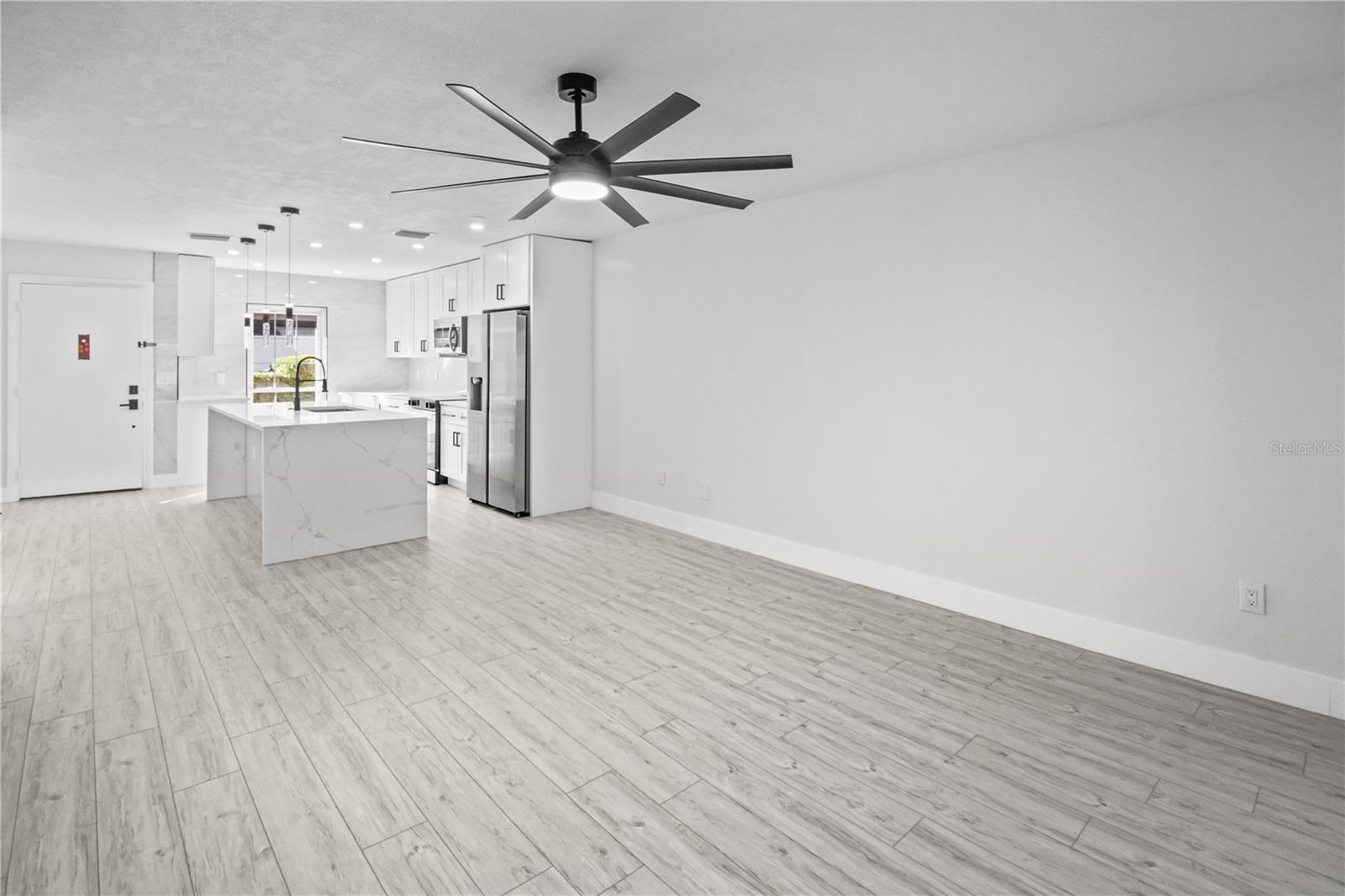 Image 15 of 29 For 7200 Ulmerton Road C3