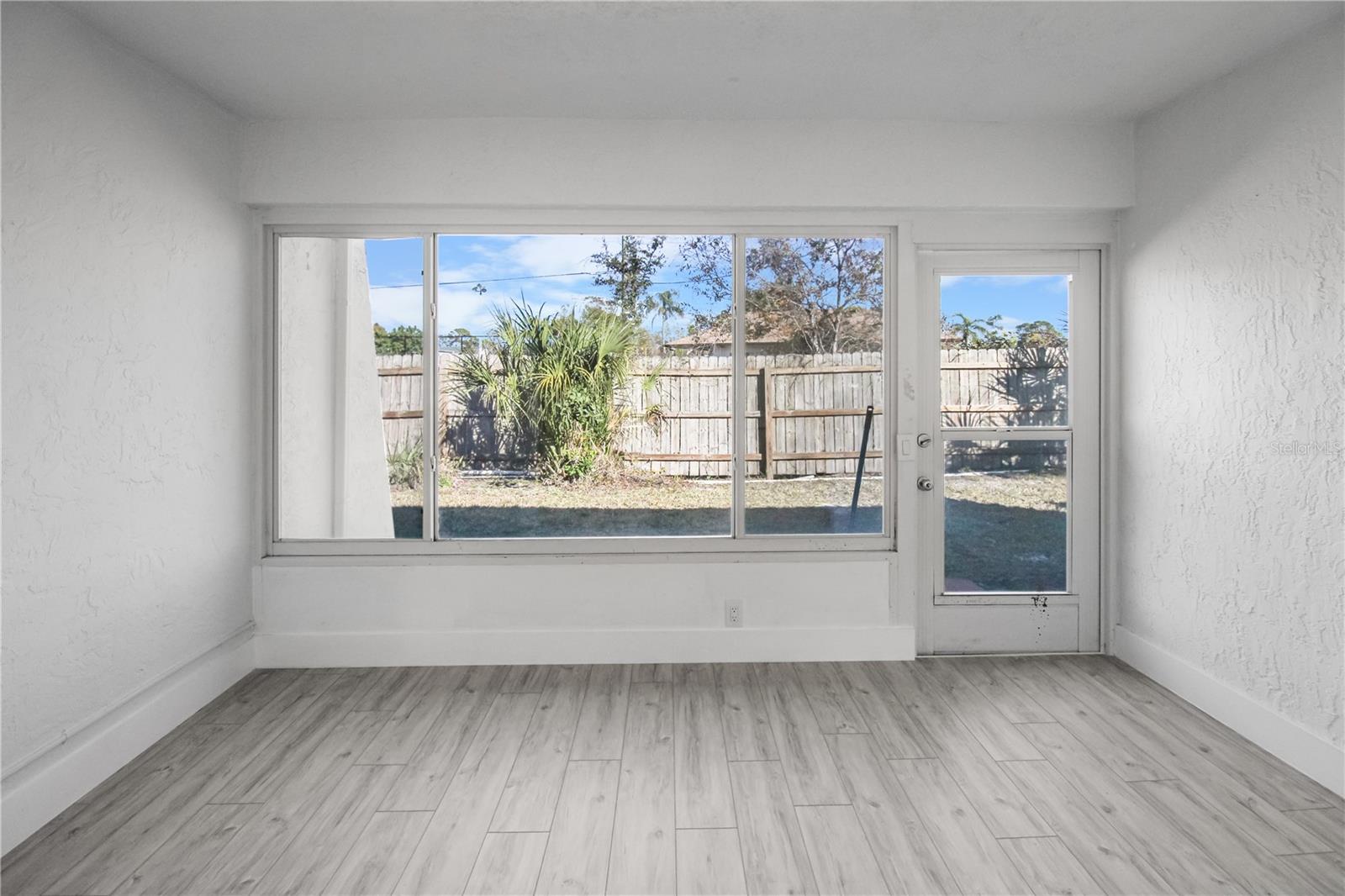 Image 16 of 29 For 7200 Ulmerton Road C3