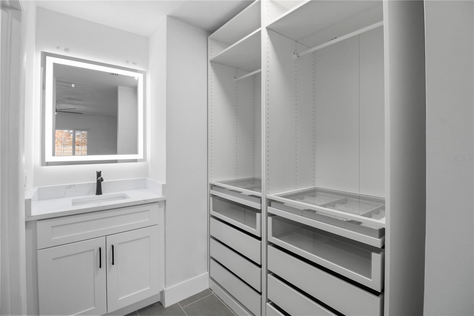 Image 20 of 29 For 7200 Ulmerton Road C3