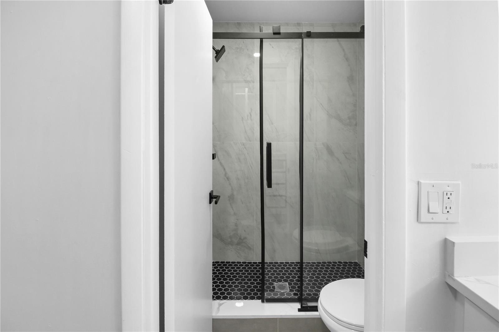 Image 22 of 29 For 7200 Ulmerton Road C3