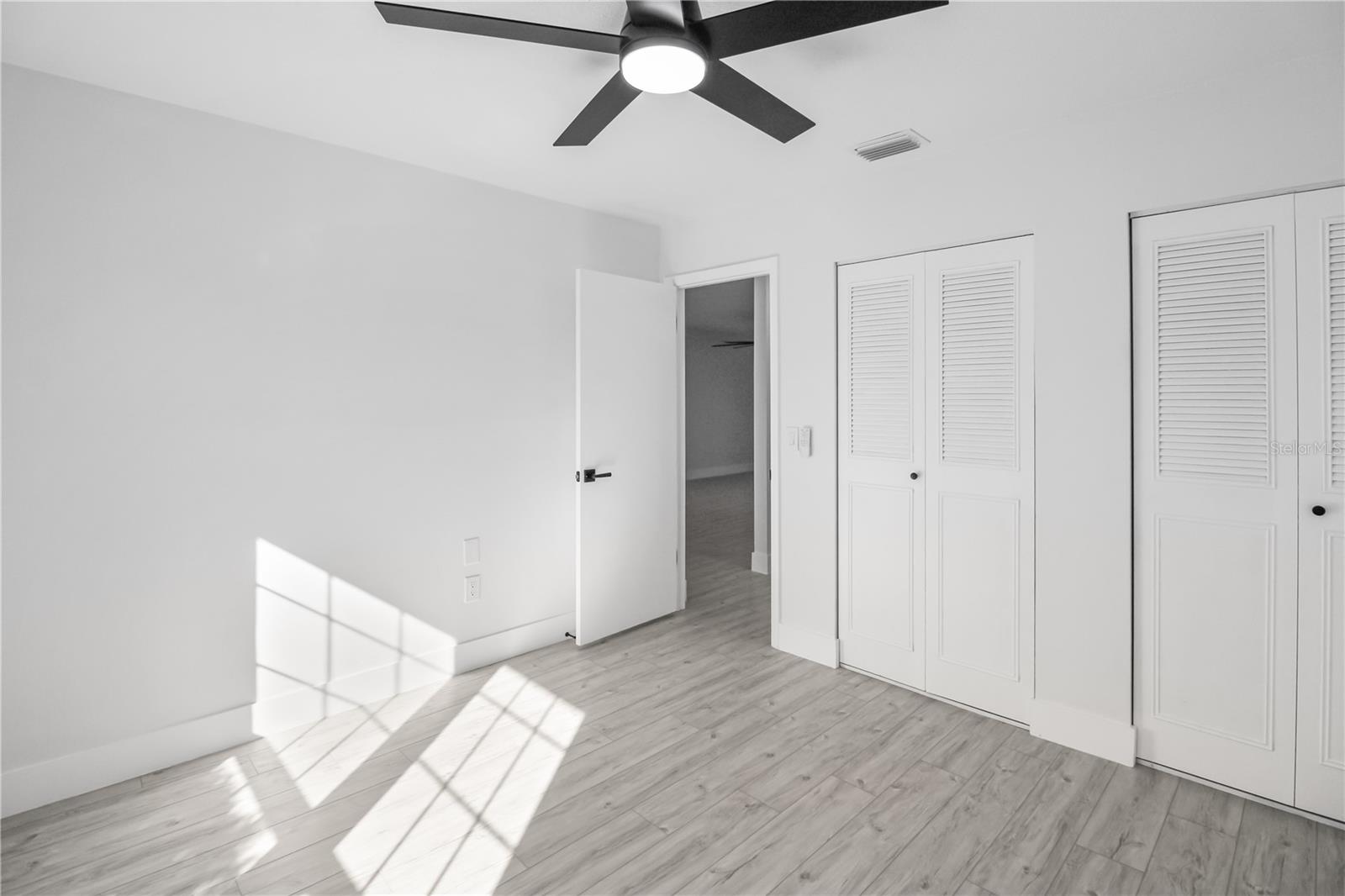 Image 24 of 29 For 7200 Ulmerton Road C3