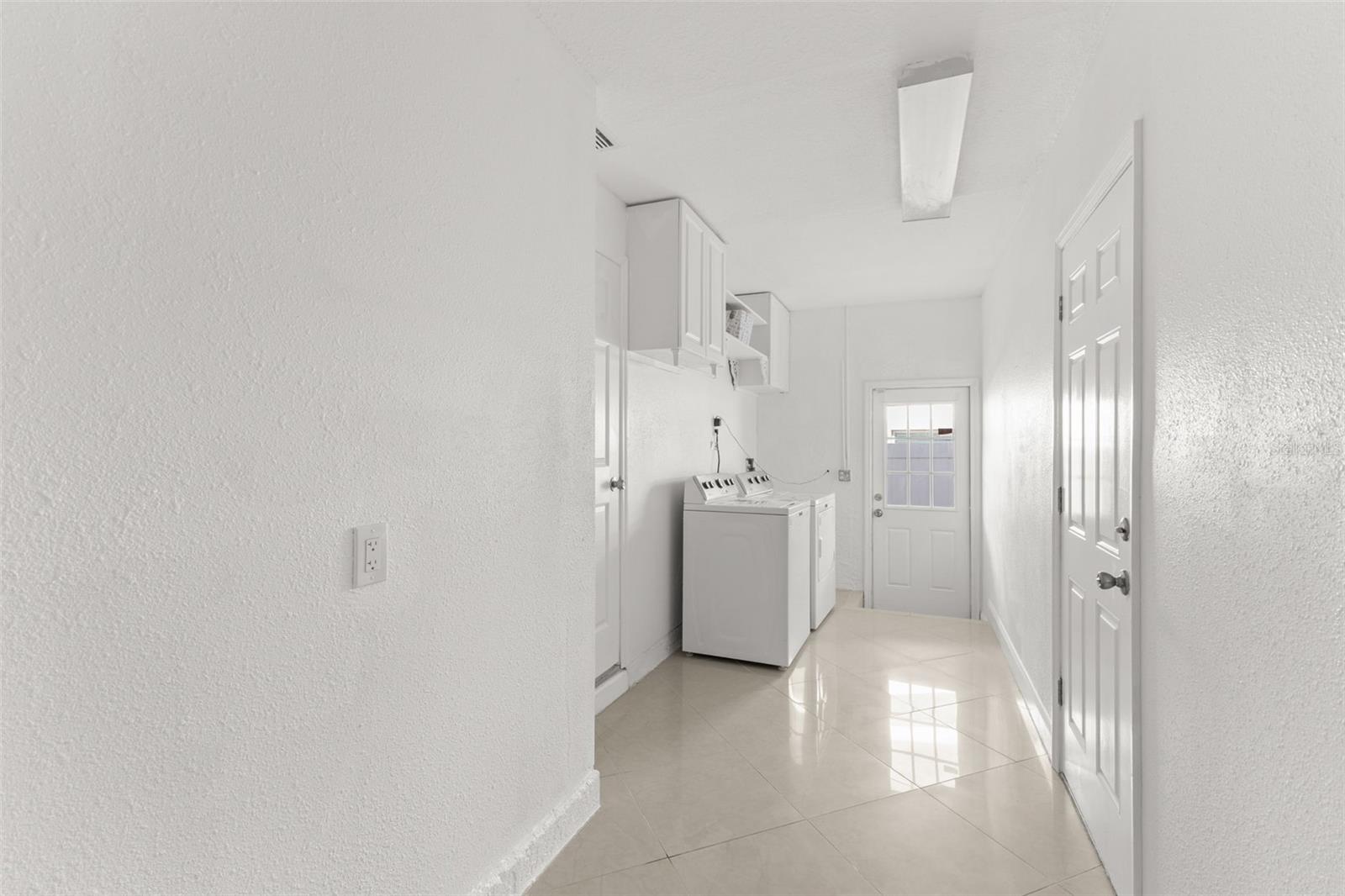 Image 22 of 24 For 4426 Helena Street Ne