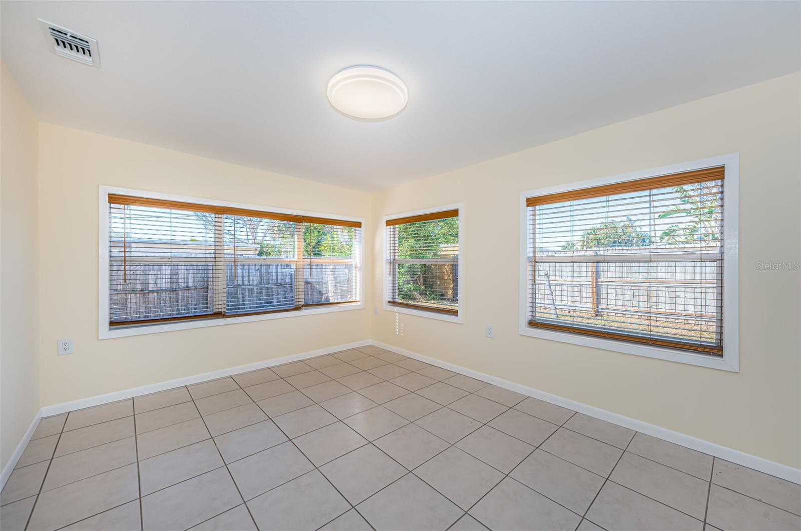 Image 17 of 62 For 713 Pruitt Drive