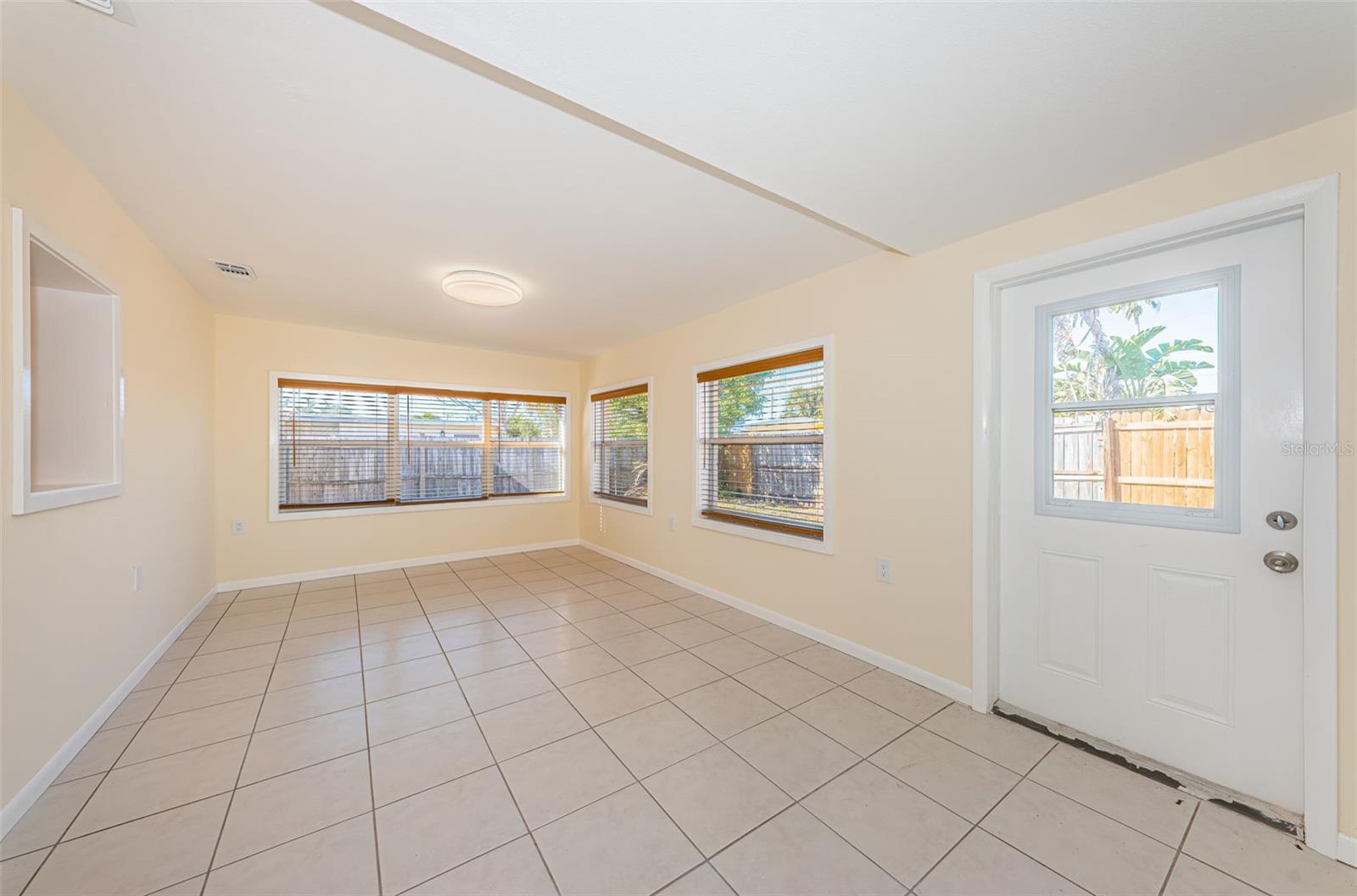 Image 18 of 62 For 713 Pruitt Drive