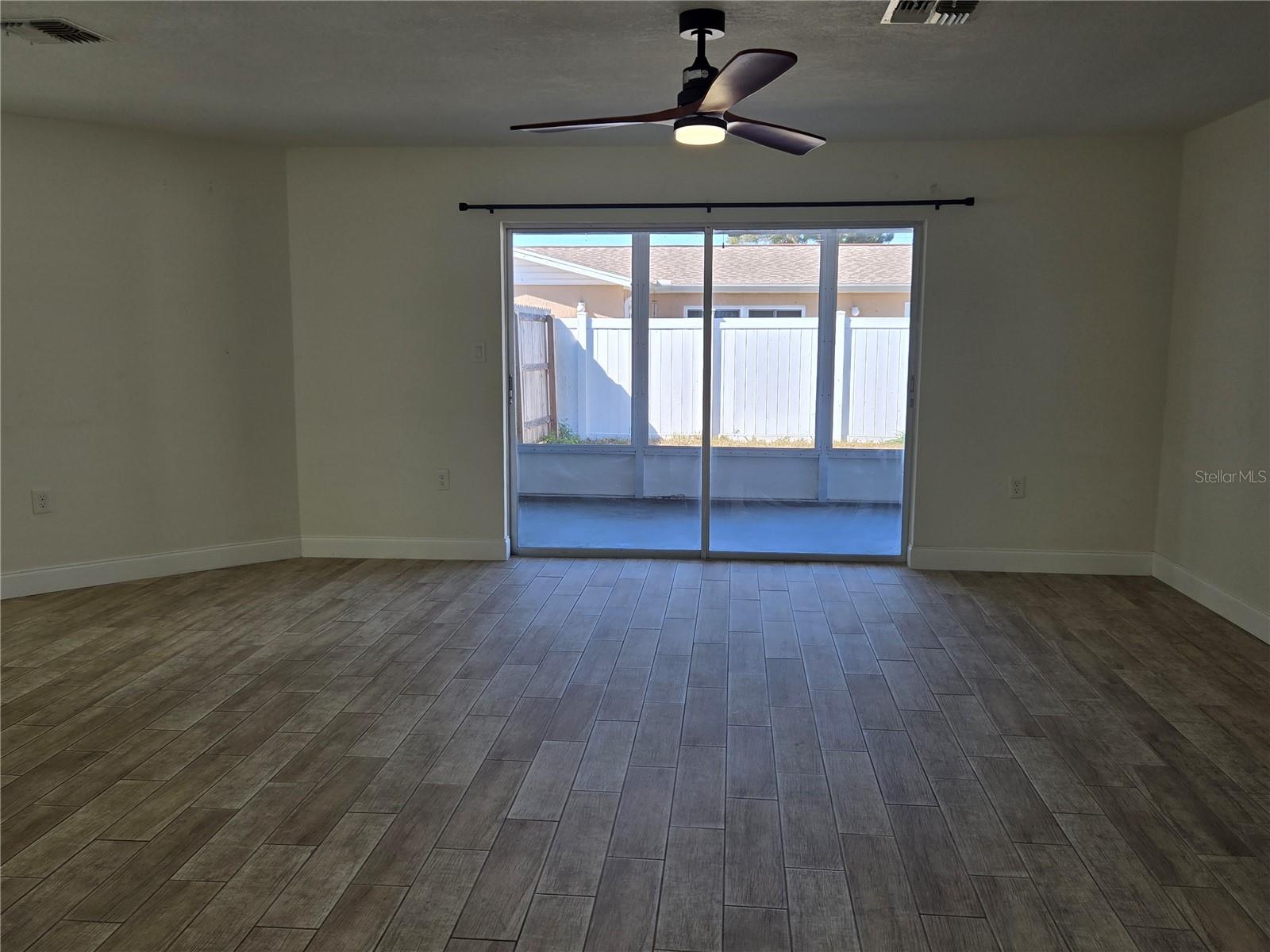 Image 10 of 47 For 9629 Morehead Lane