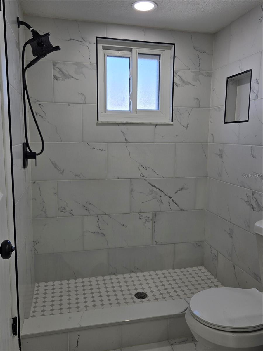 Image 15 of 47 For 9629 Morehead Lane