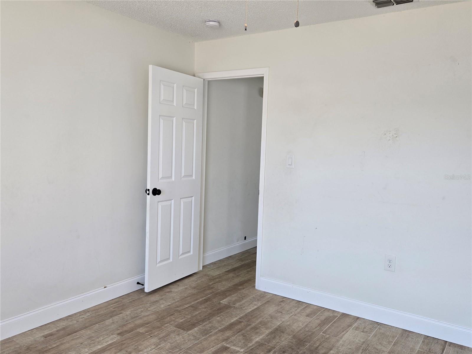 Image 19 of 47 For 9629 Morehead Lane