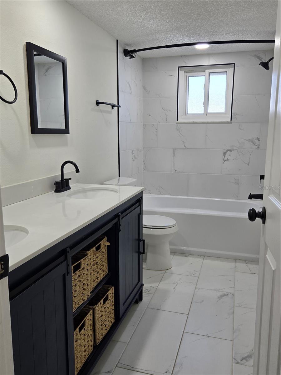 Image 20 of 47 For 9629 Morehead Lane