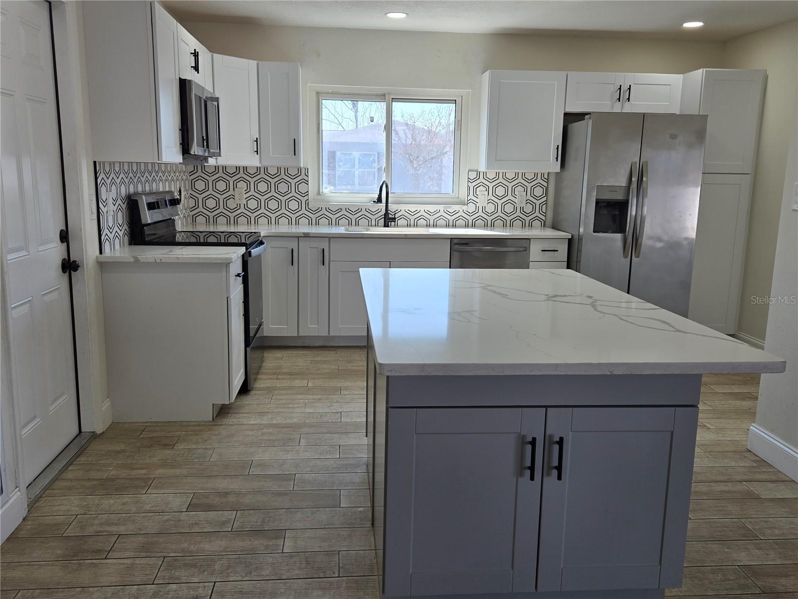 Image 25 of 47 For 9629 Morehead Lane