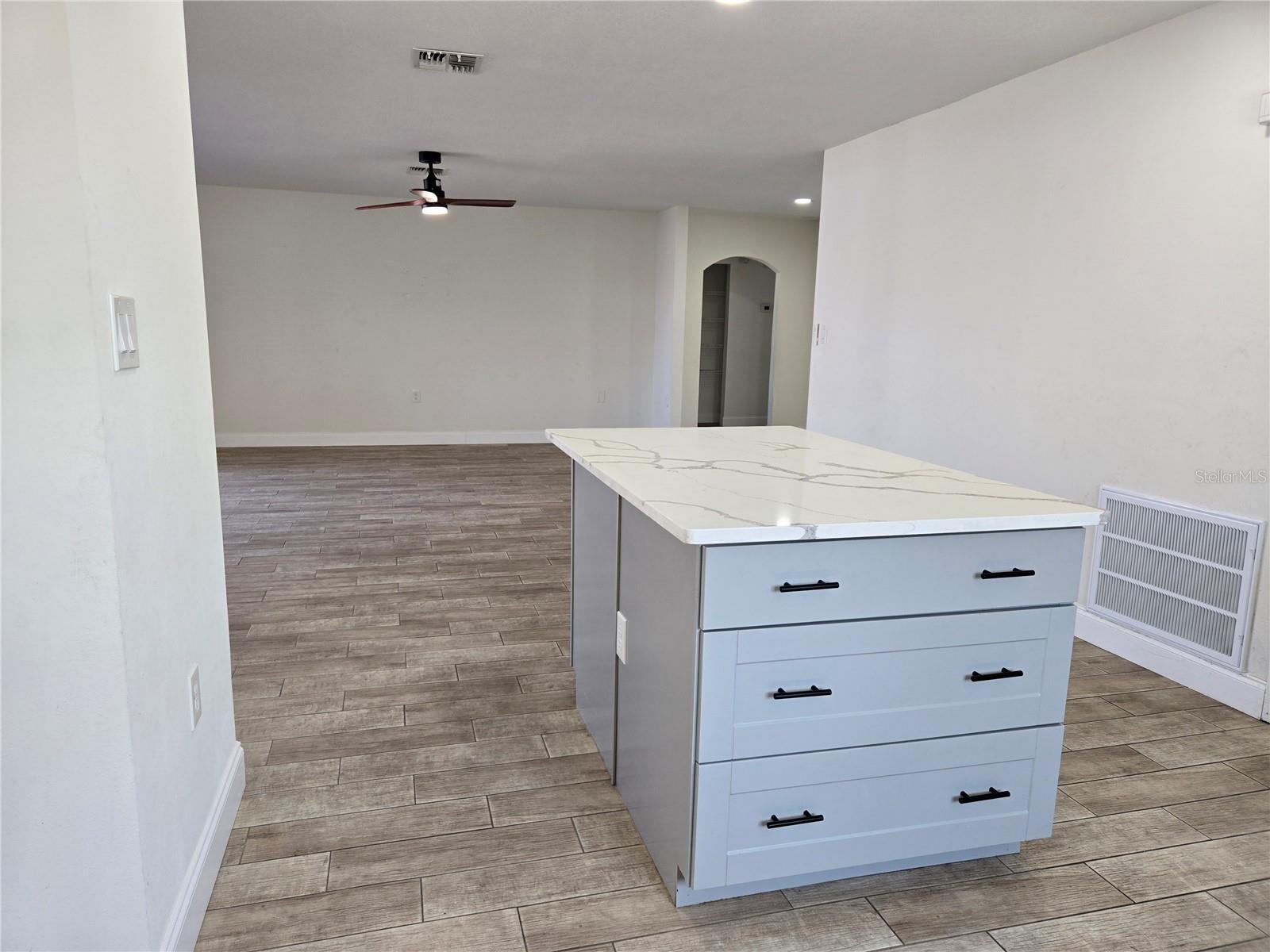 Image 30 of 47 For 9629 Morehead Lane