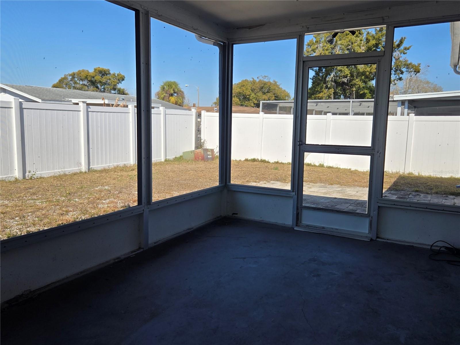 Image 34 of 47 For 9629 Morehead Lane