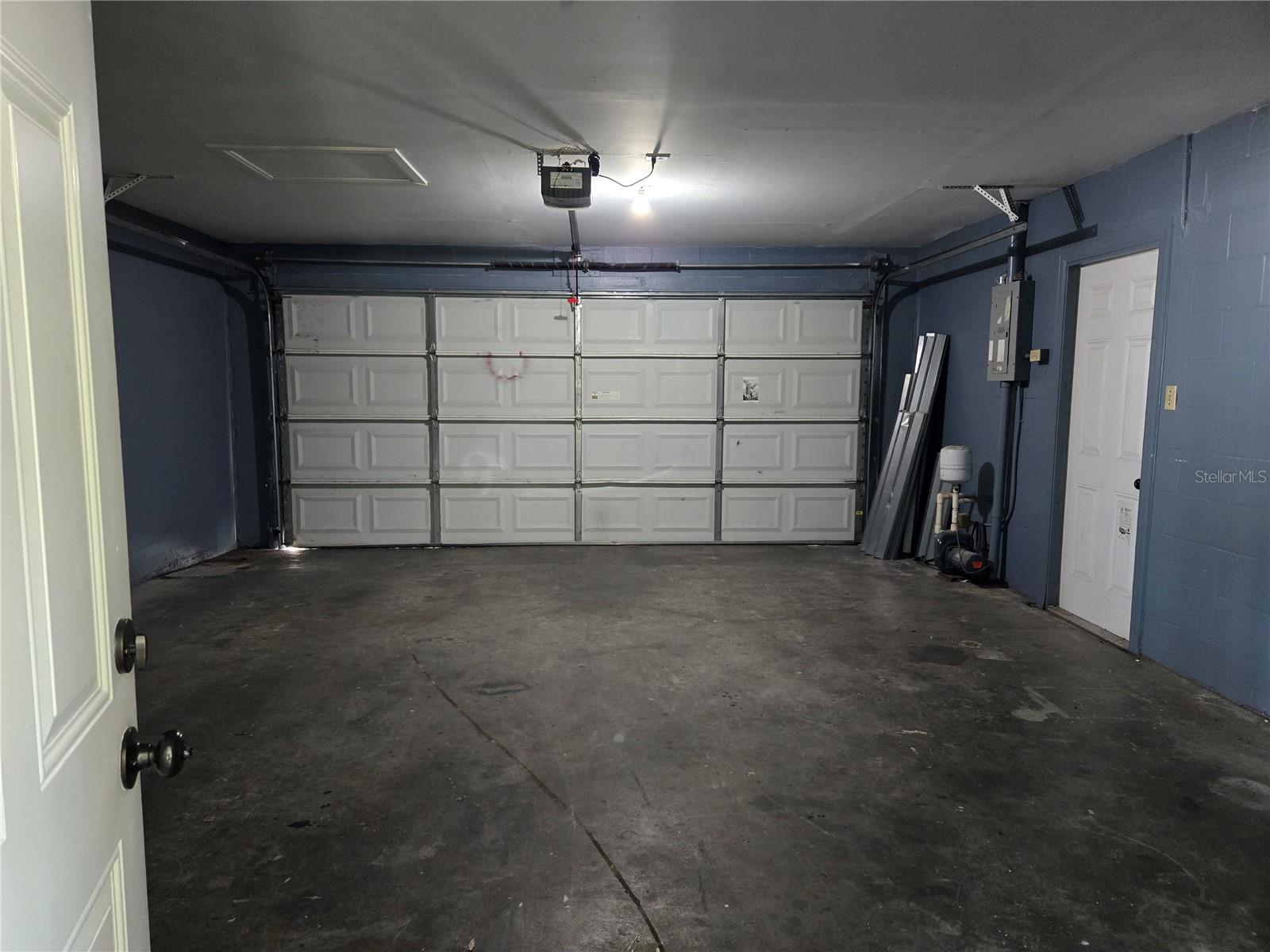 Image 42 of 47 For 9629 Morehead Lane