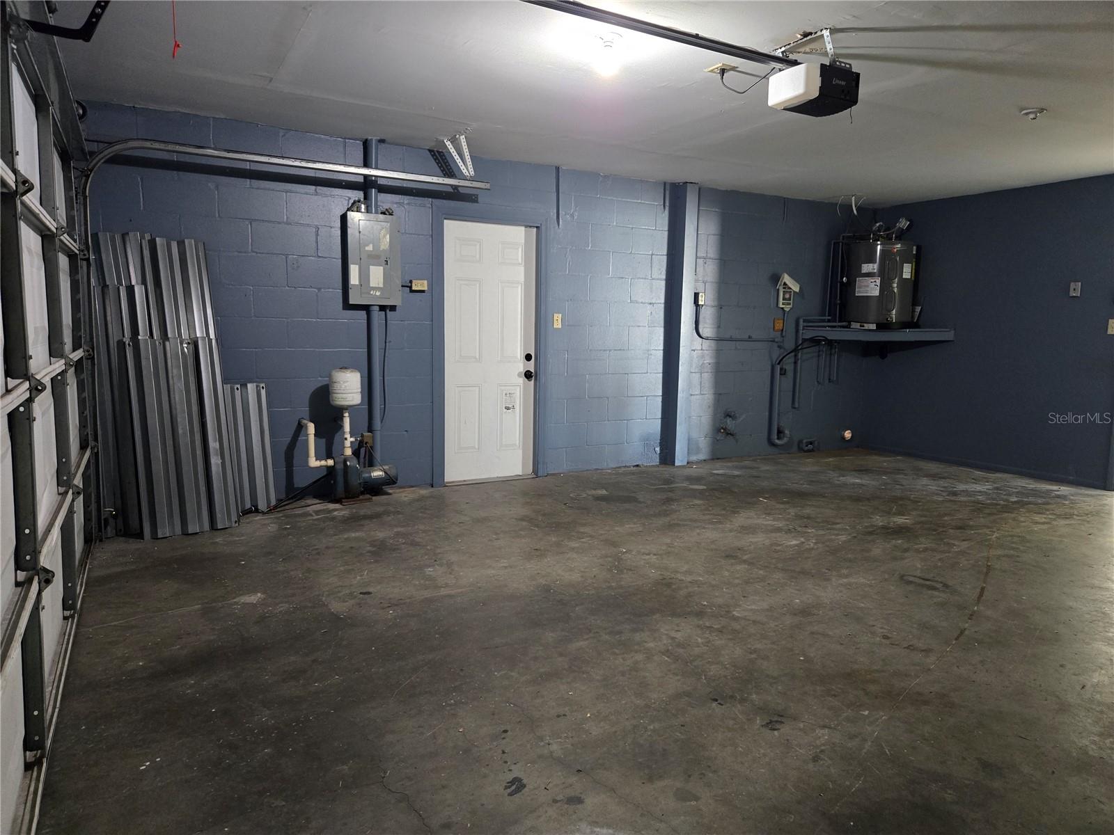 Image 43 of 47 For 9629 Morehead Lane