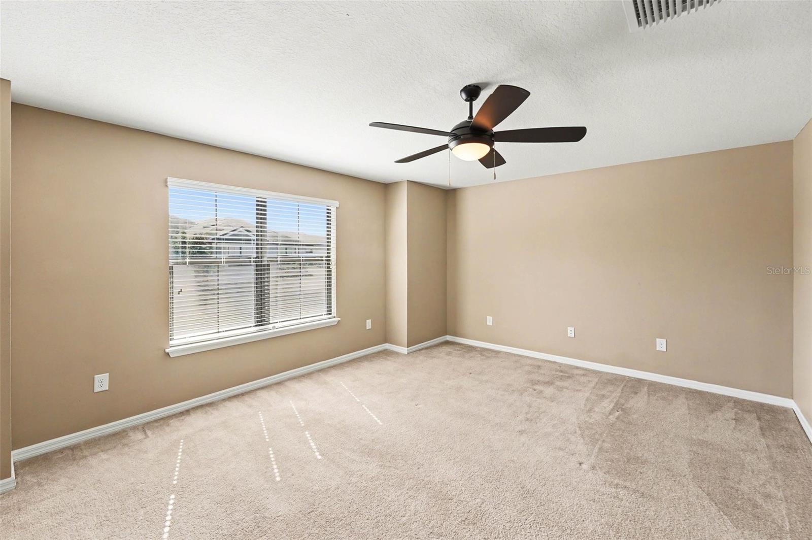 Listing photo id 18 for 5128 Bay Isle Circle