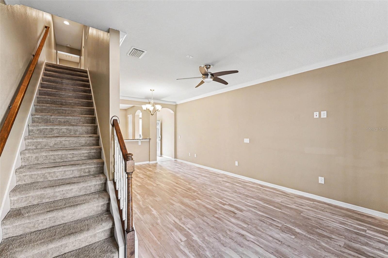 Listing photo id 3 for 5128 Bay Isle Circle