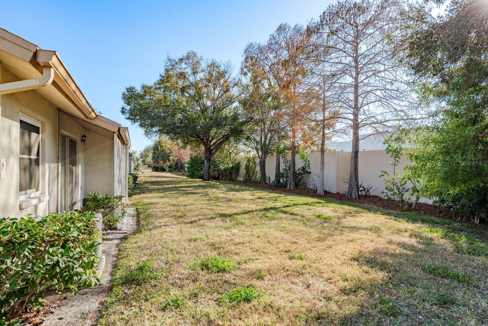 Image 20 of 27 For 10853 43rd Street N 1104