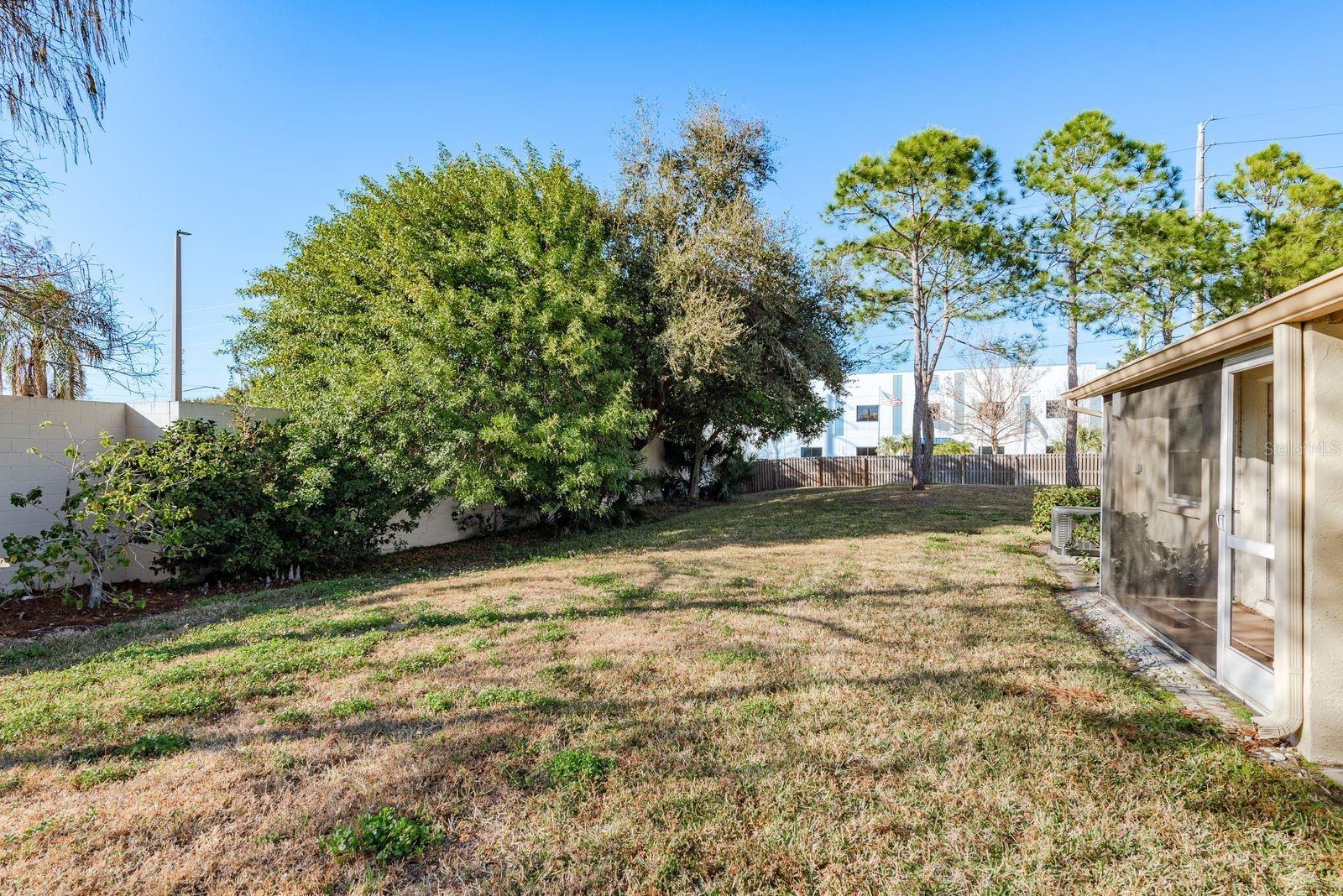 Image 23 of 27 For 10853 43rd Street N 1104