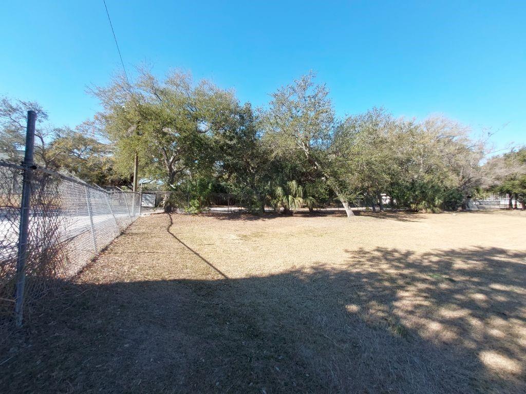 Image 15 of 35 For 11400 Us Highway 19 N