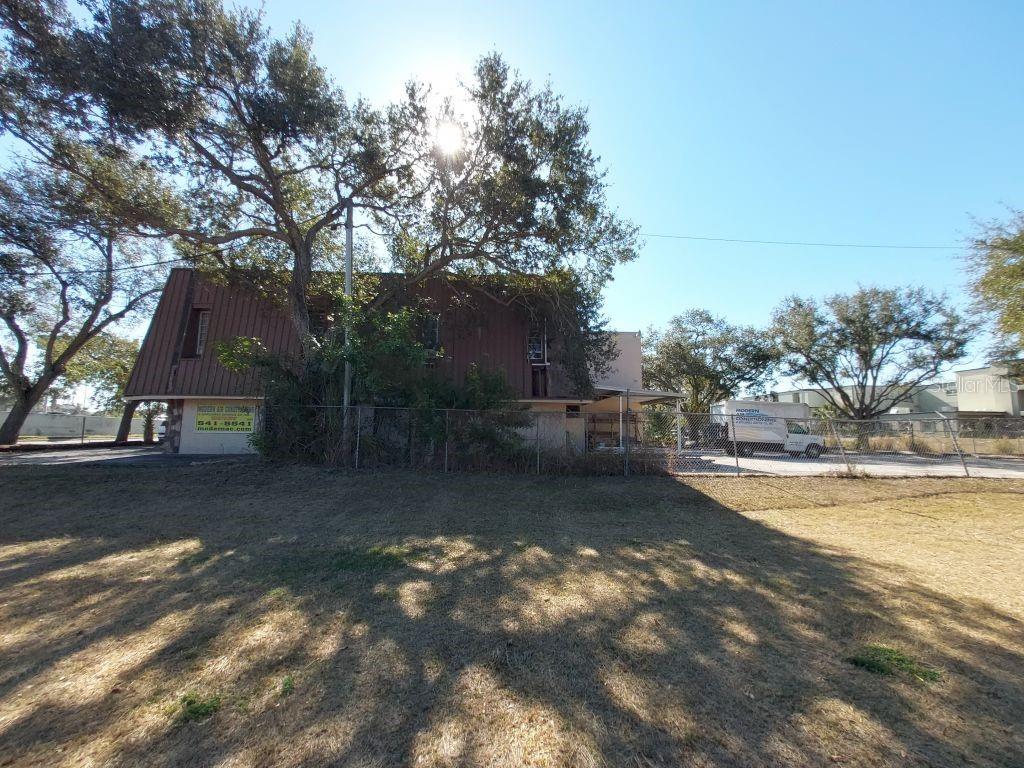 Image 16 of 35 For 11400 Us Highway 19 N