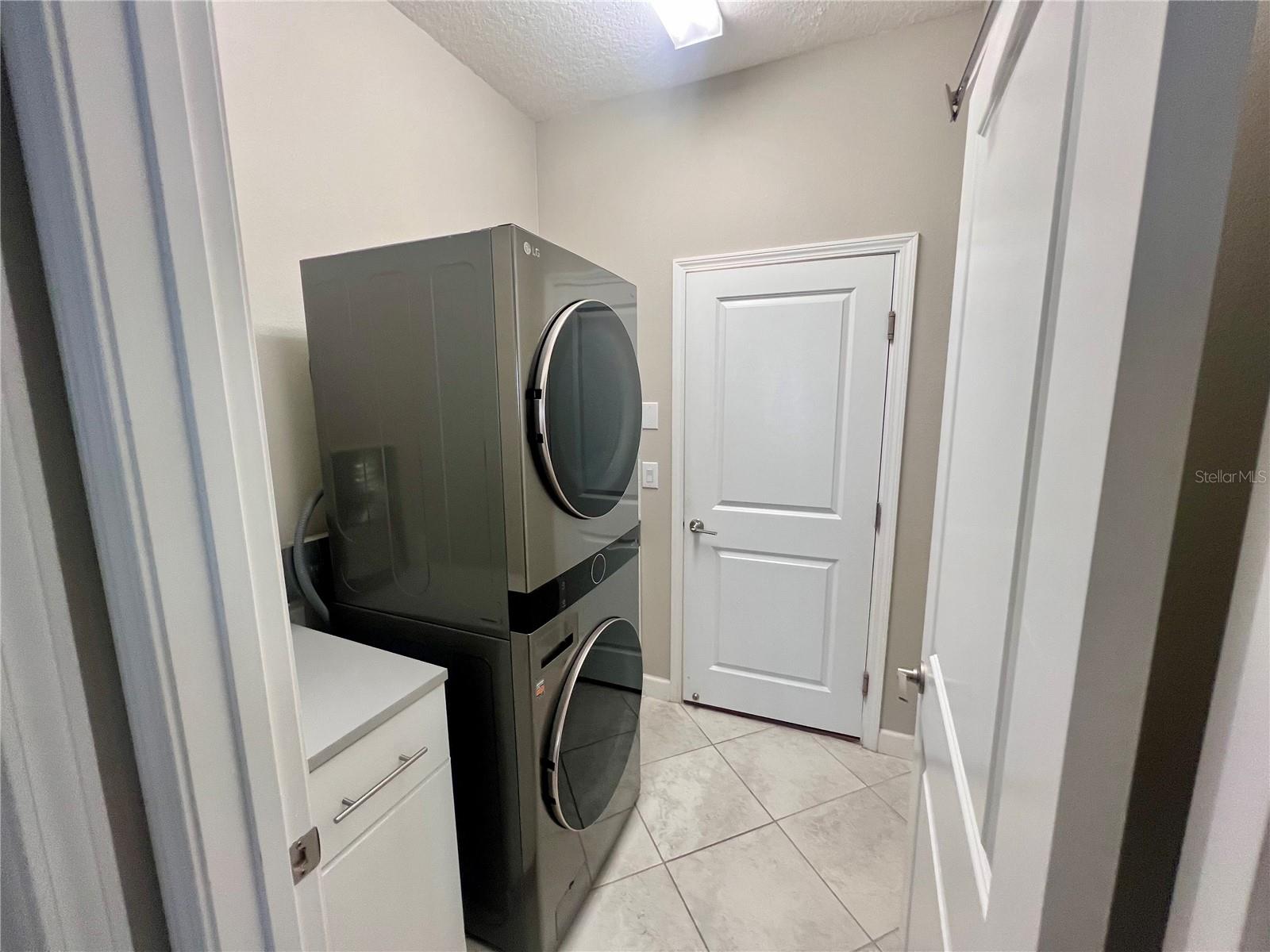 Image 16 of 76 For 4617 Pensford Court