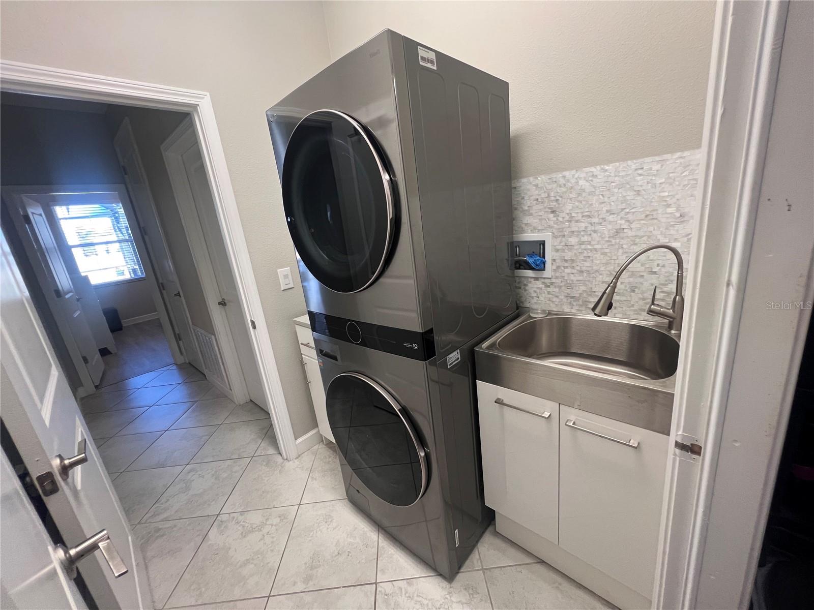 Image 18 of 76 For 4617 Pensford Court