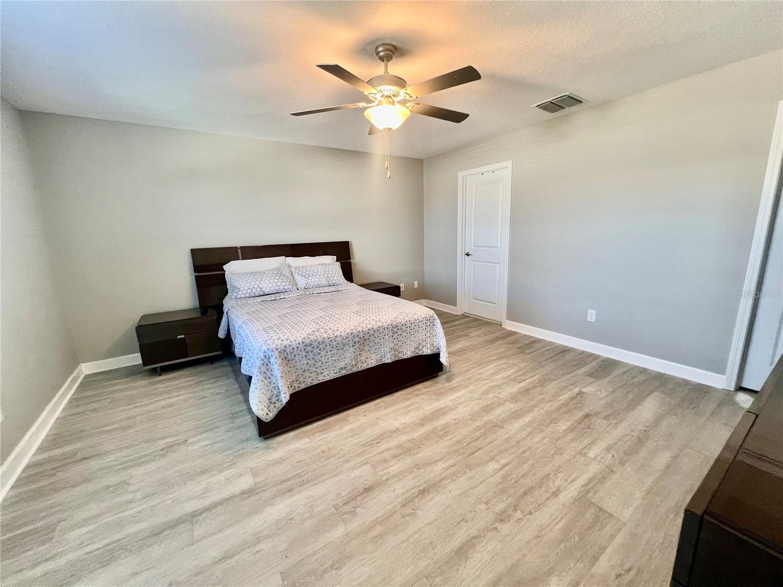 Image 30 of 76 For 4617 Pensford Court