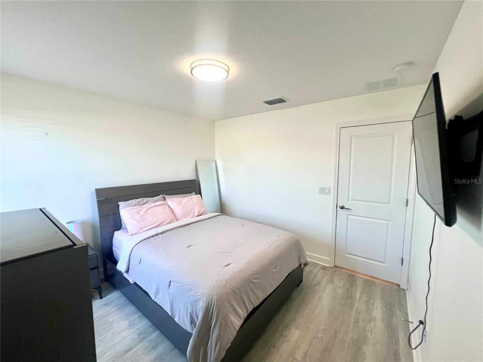 Image 40 of 76 For 4617 Pensford Court