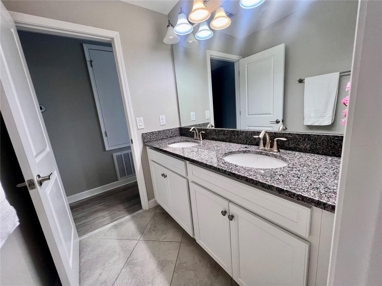 Image 47 of 76 For 4617 Pensford Court