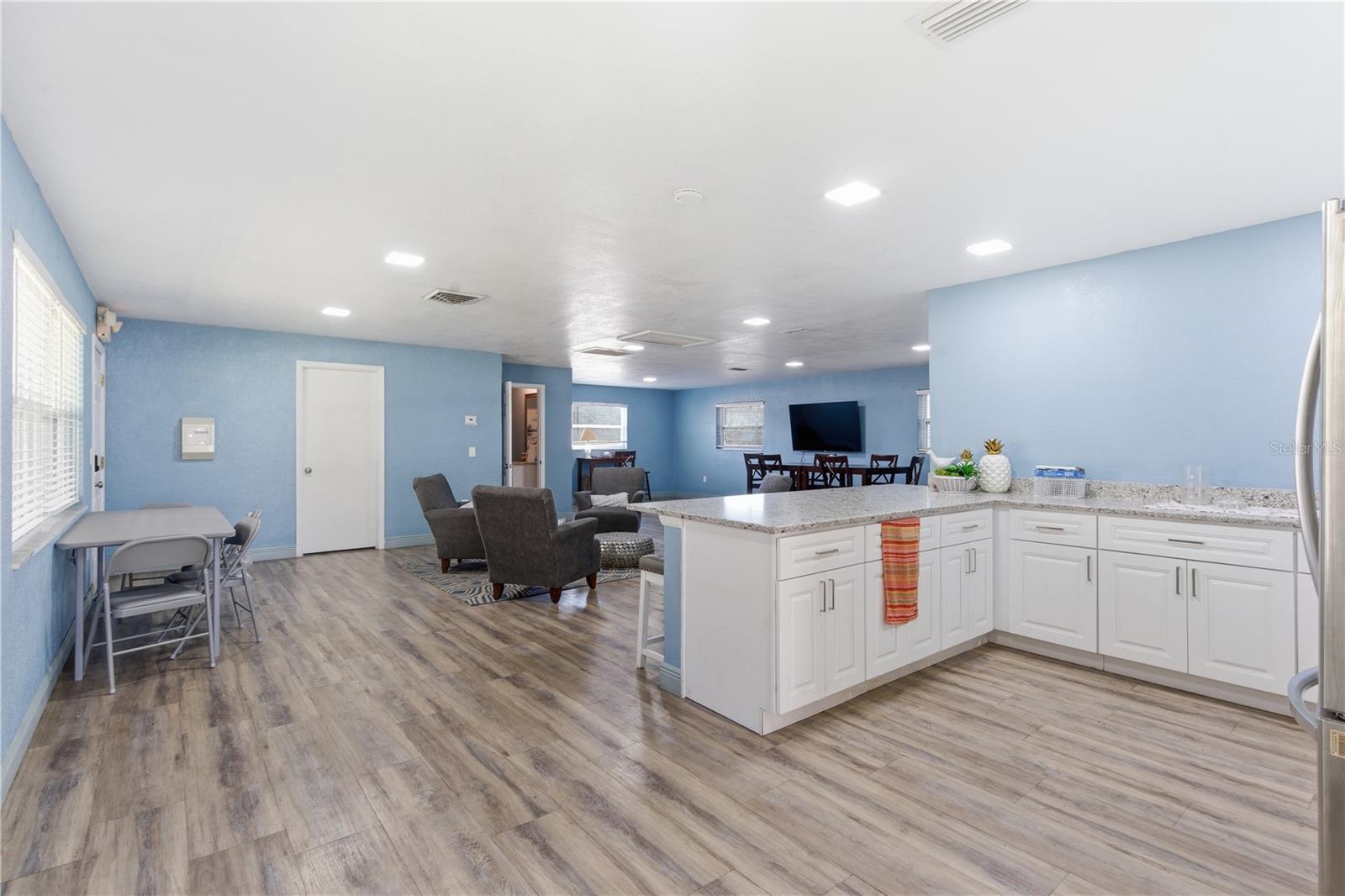 Image 13 of 18 For 4050 4th Street N 317