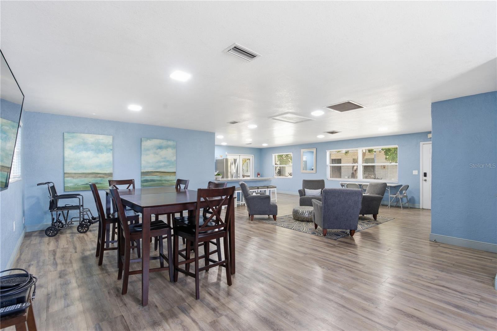 Image 14 of 18 For 4050 4th Street N 317