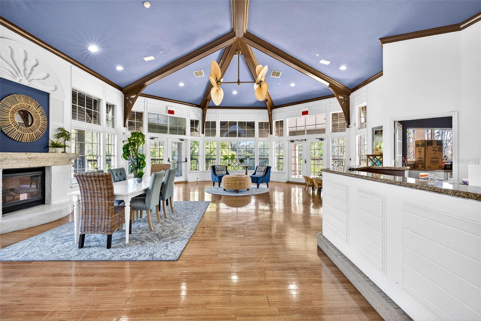 Image 21 of 27 For 8517 Island Breeze Lane 205