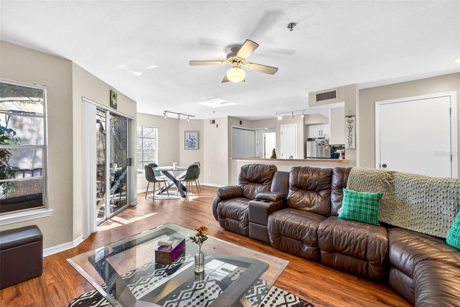 Image 6 of 27 For 8517 Island Breeze Lane 205