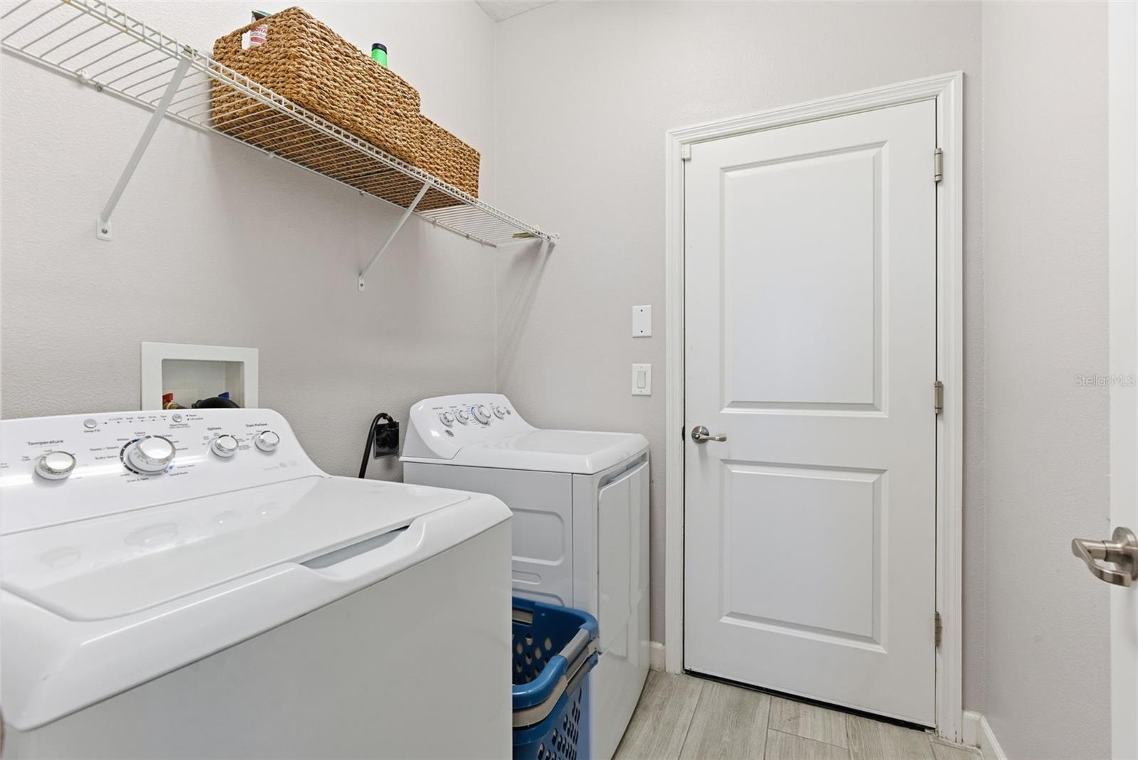 Image 42 of 57 For 10222 Count Fleet Drive