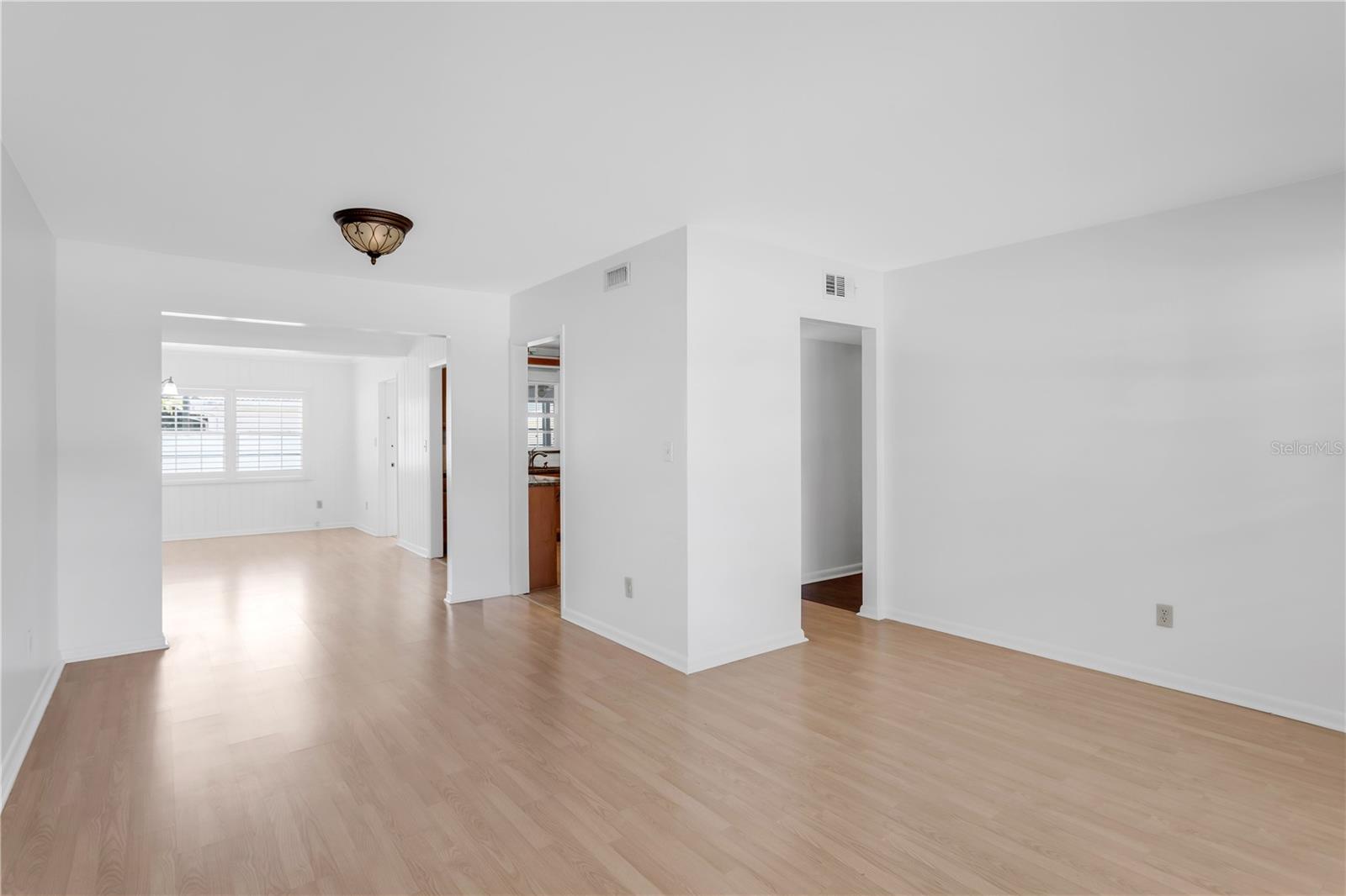 Image 5 of 34 For 3414 Carrington Street