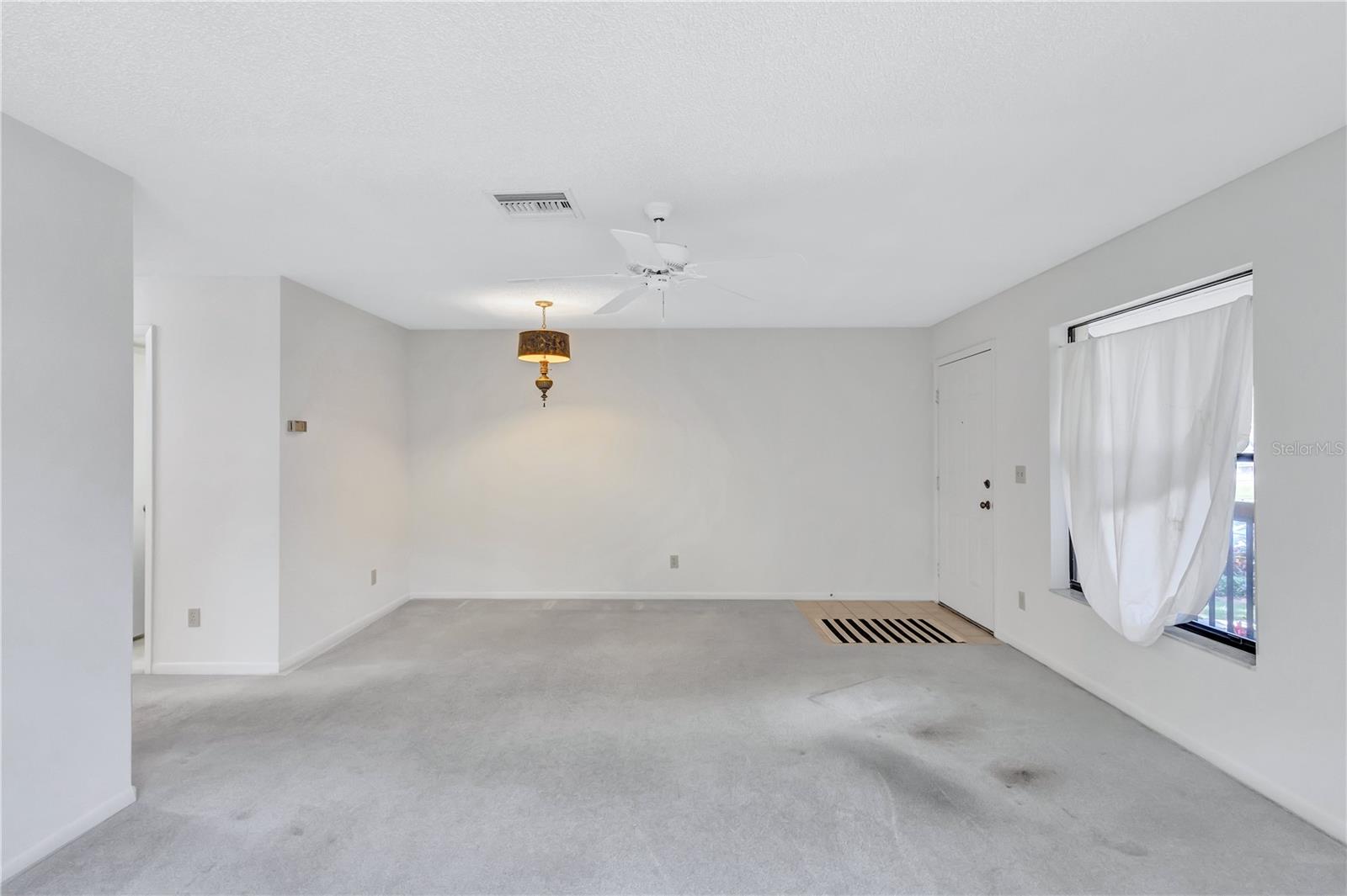 Image 13 of 39 For 110 Hammock Pine Boulevard