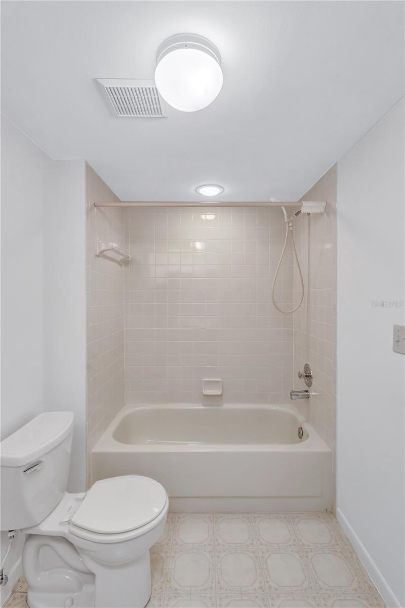 Image 22 of 39 For 110 Hammock Pine Boulevard