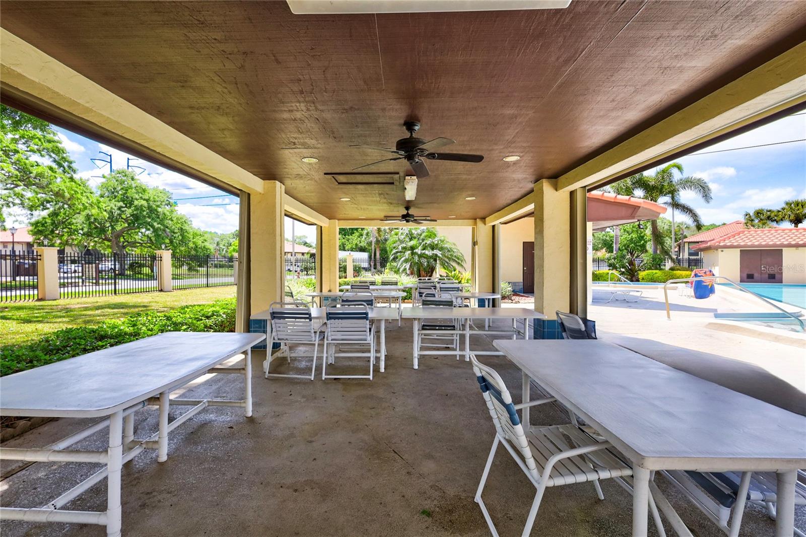 Image 37 of 39 For 110 Hammock Pine Boulevard