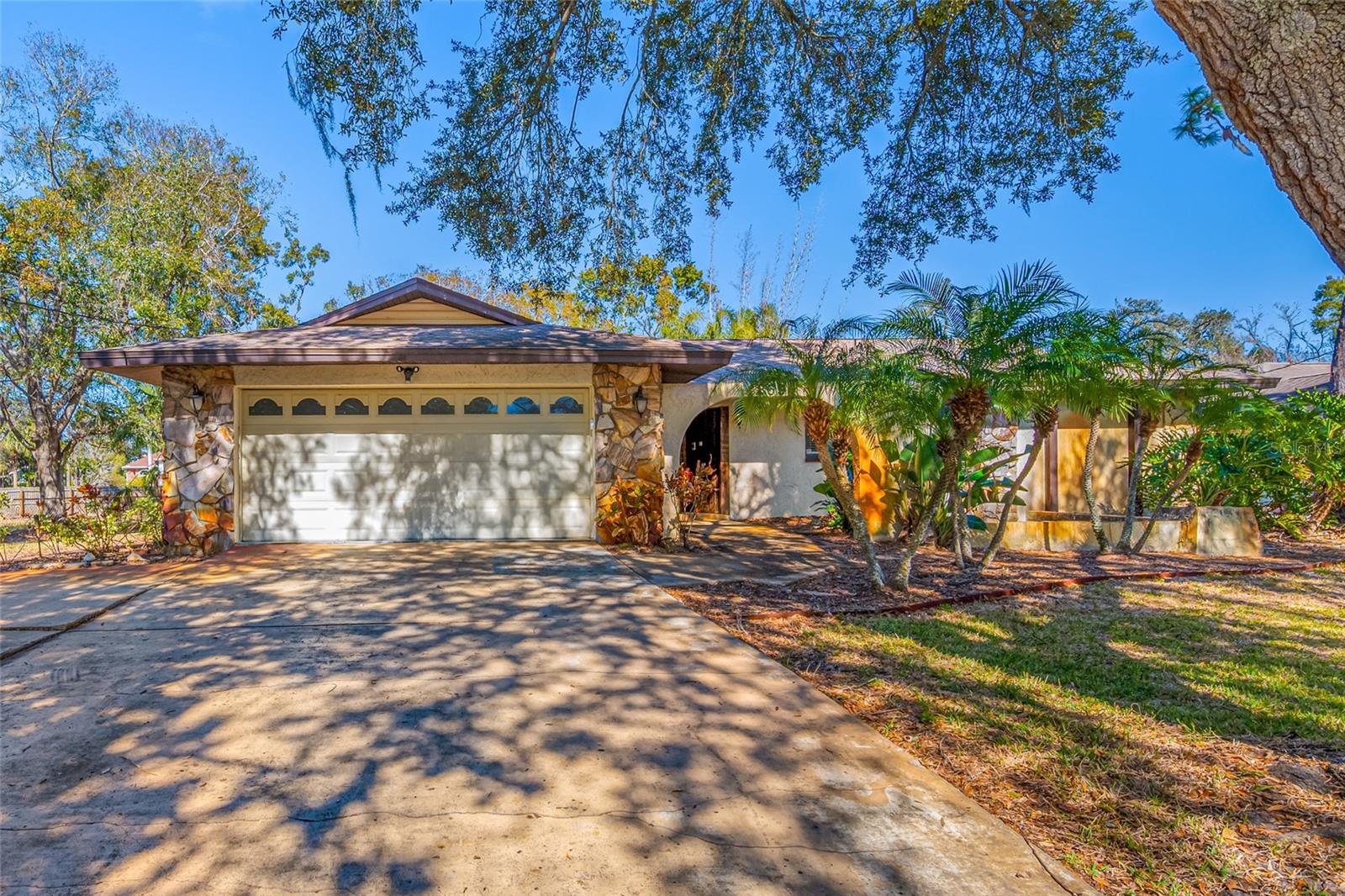 Details for 869 Seminole Boulevard, TARPON SPRINGS, FL 34689