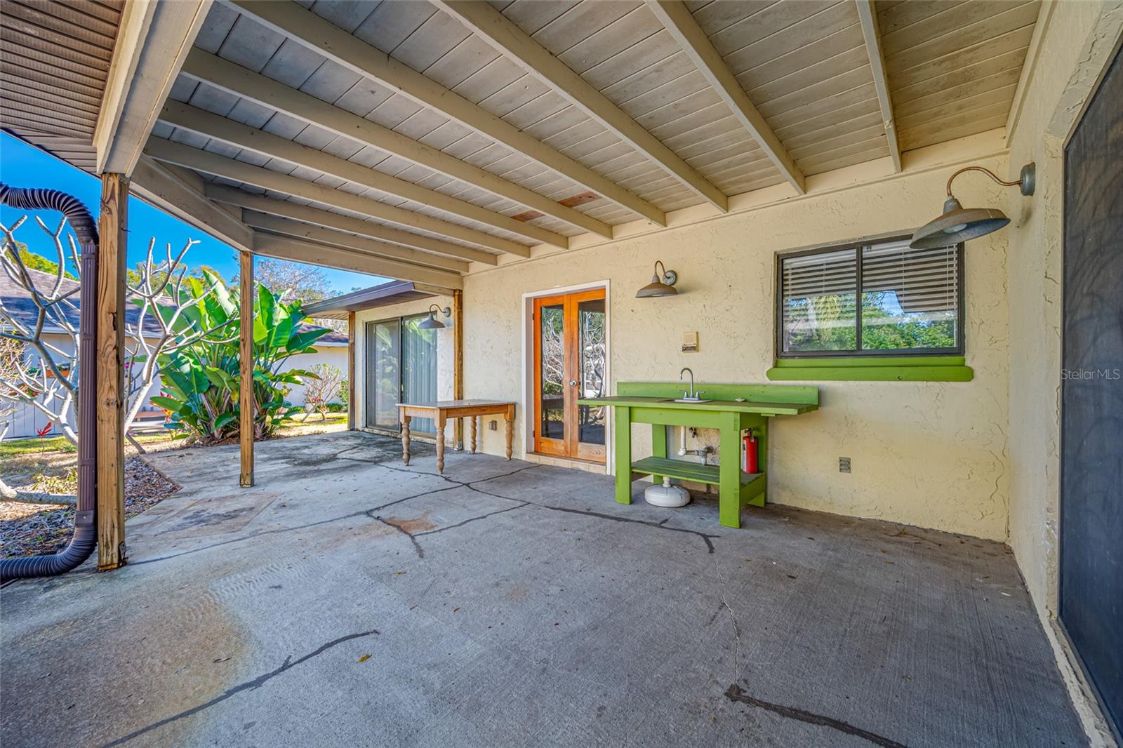 Image 25 of 30 For 869 Seminole Boulevard