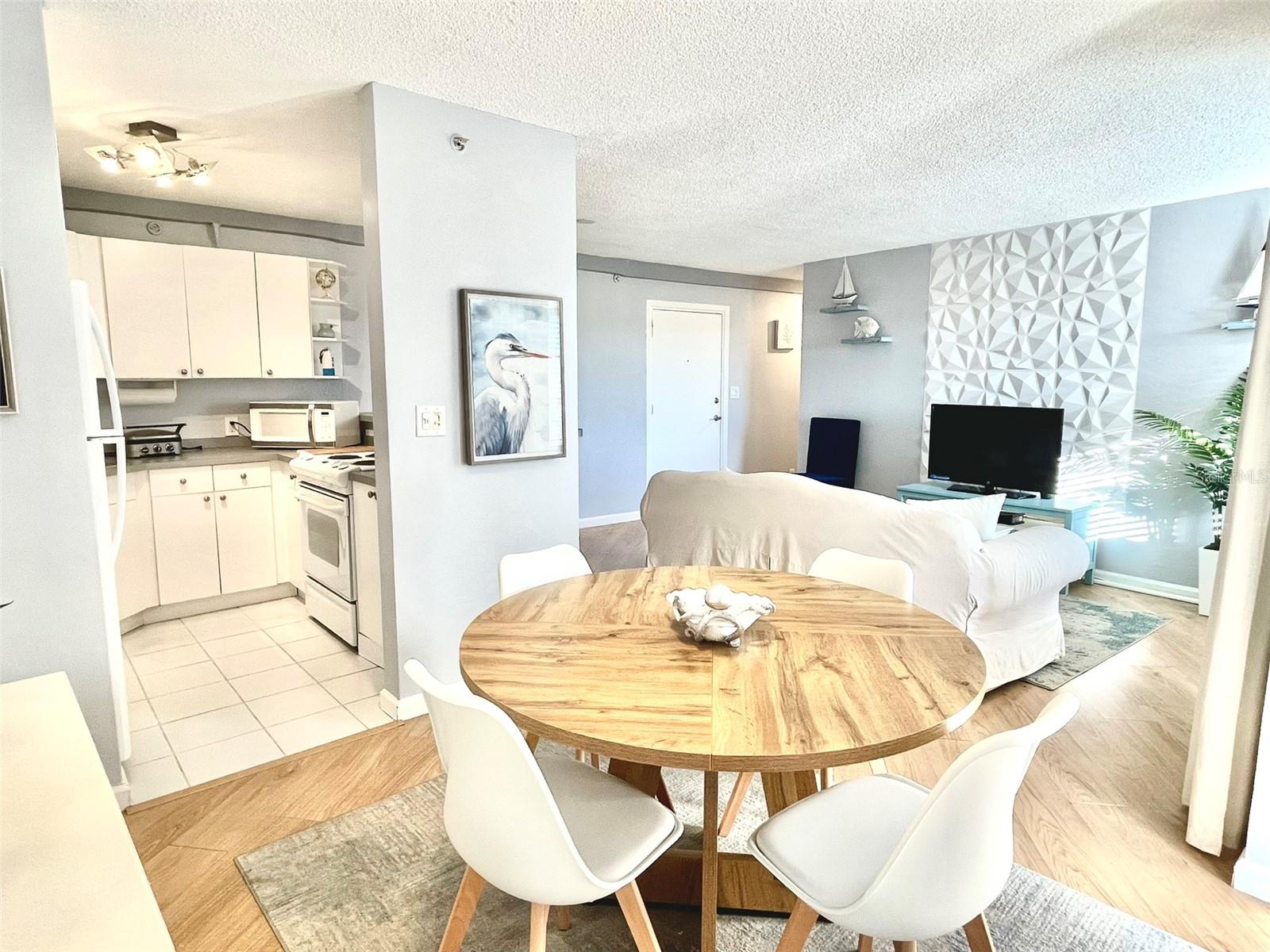 Image 11 of 34 For 3315 58th Avenue S 304