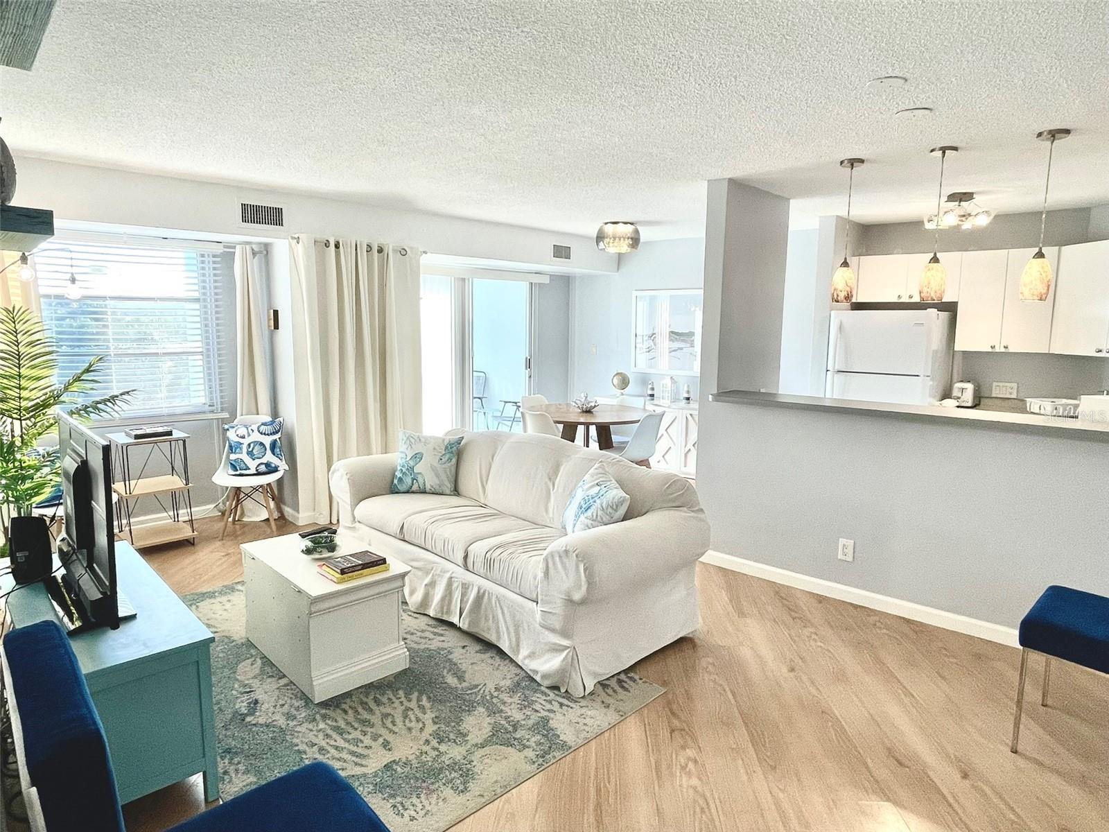 Image 3 of 34 For 3315 58th Avenue S 304