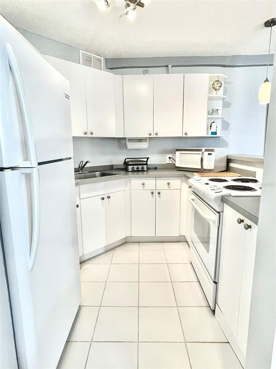 Image 9 of 34 For 3315 58th Avenue S 304