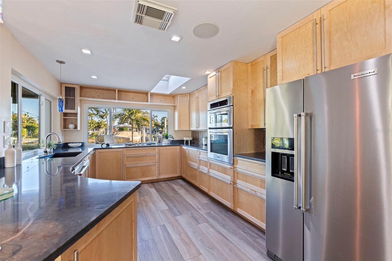 Image 20 of 41 For 2024 Massachusetts Avenue Ne