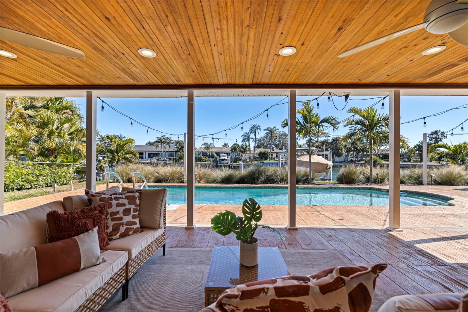 Image 24 of 41 For 2024 Massachusetts Avenue Ne